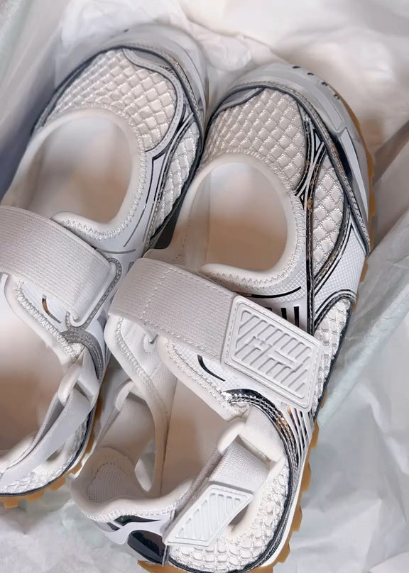2026 Women's Flashing Sneakers