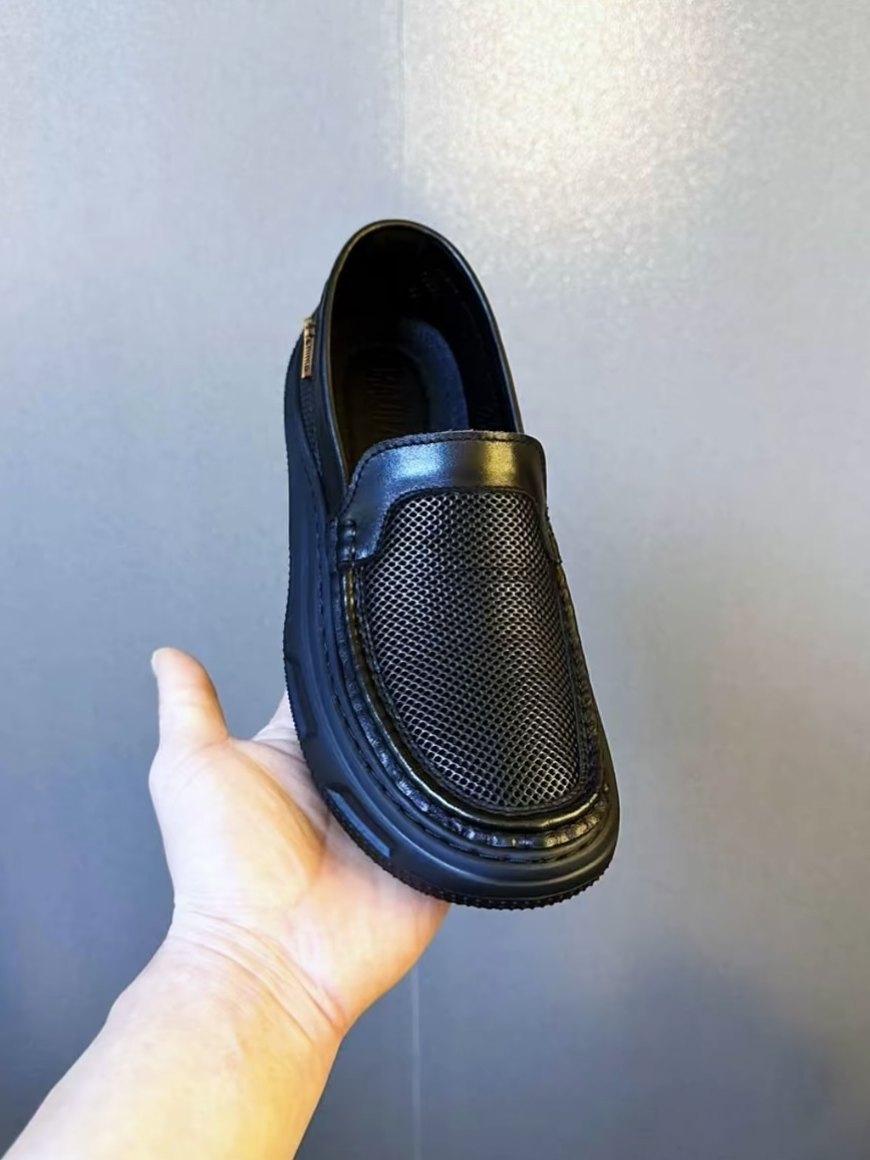 Men's casual leather slip-on loafers