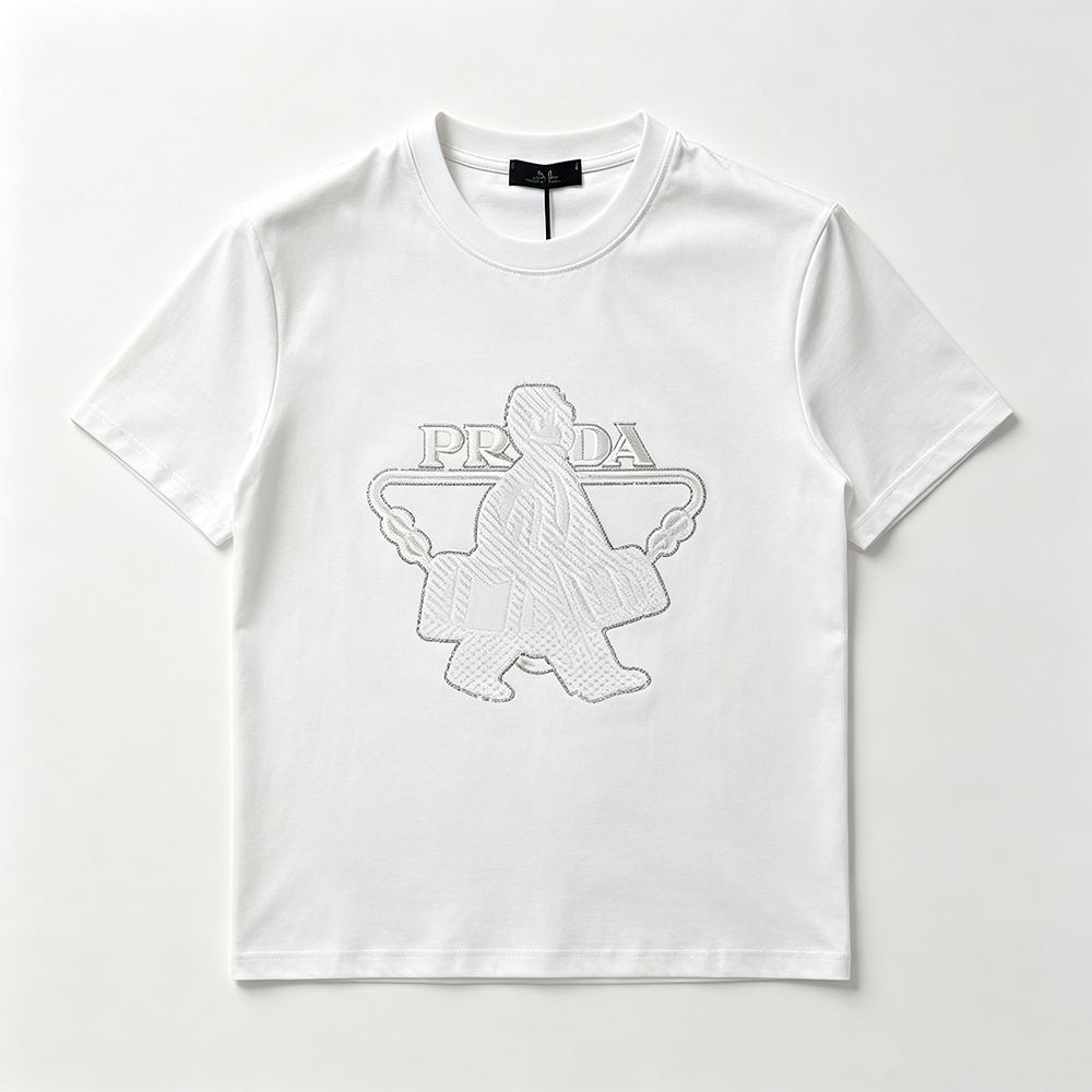 Italian luxury minimalist T-shirt