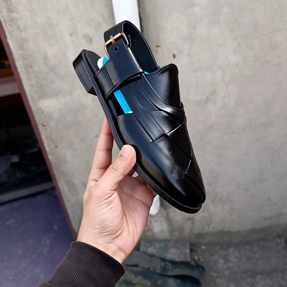 Men's handmade cowhide sandals