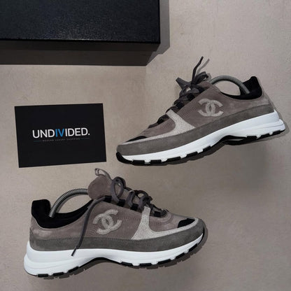 2026 Luxury Versatile Sneakers