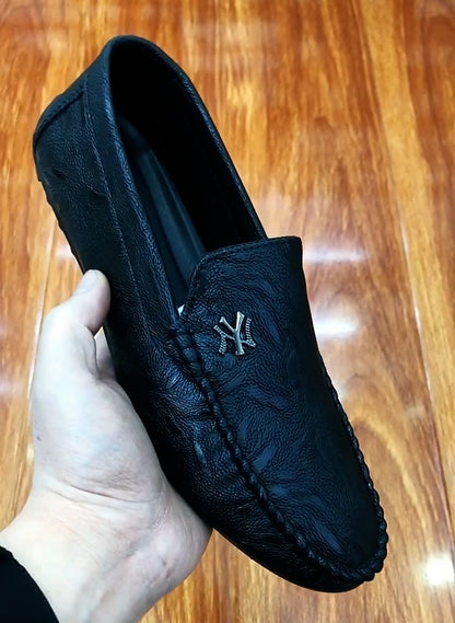 Black luxury embossed cowhide loafers